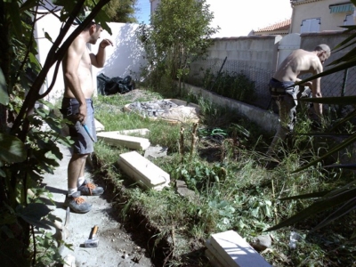 Relooking terrasse et jardin à Istres AVANT